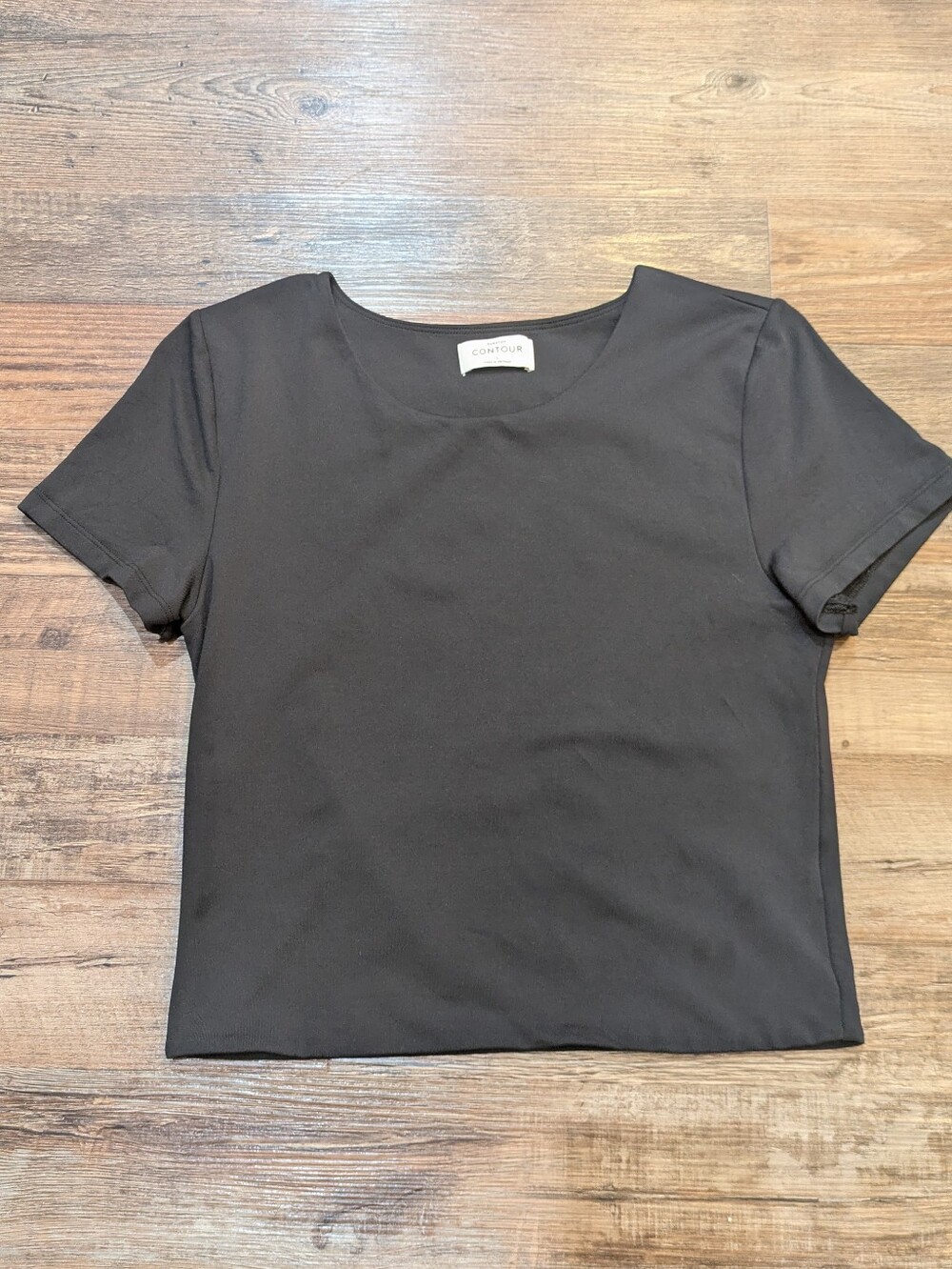 Aritzia Babaton Contour Crew Cropped Tee Black Fitted Seamless Sz L